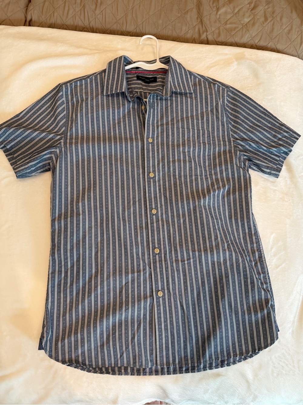 Banana Republic Blue Striped Short-Sleeve Button-Down Shirt